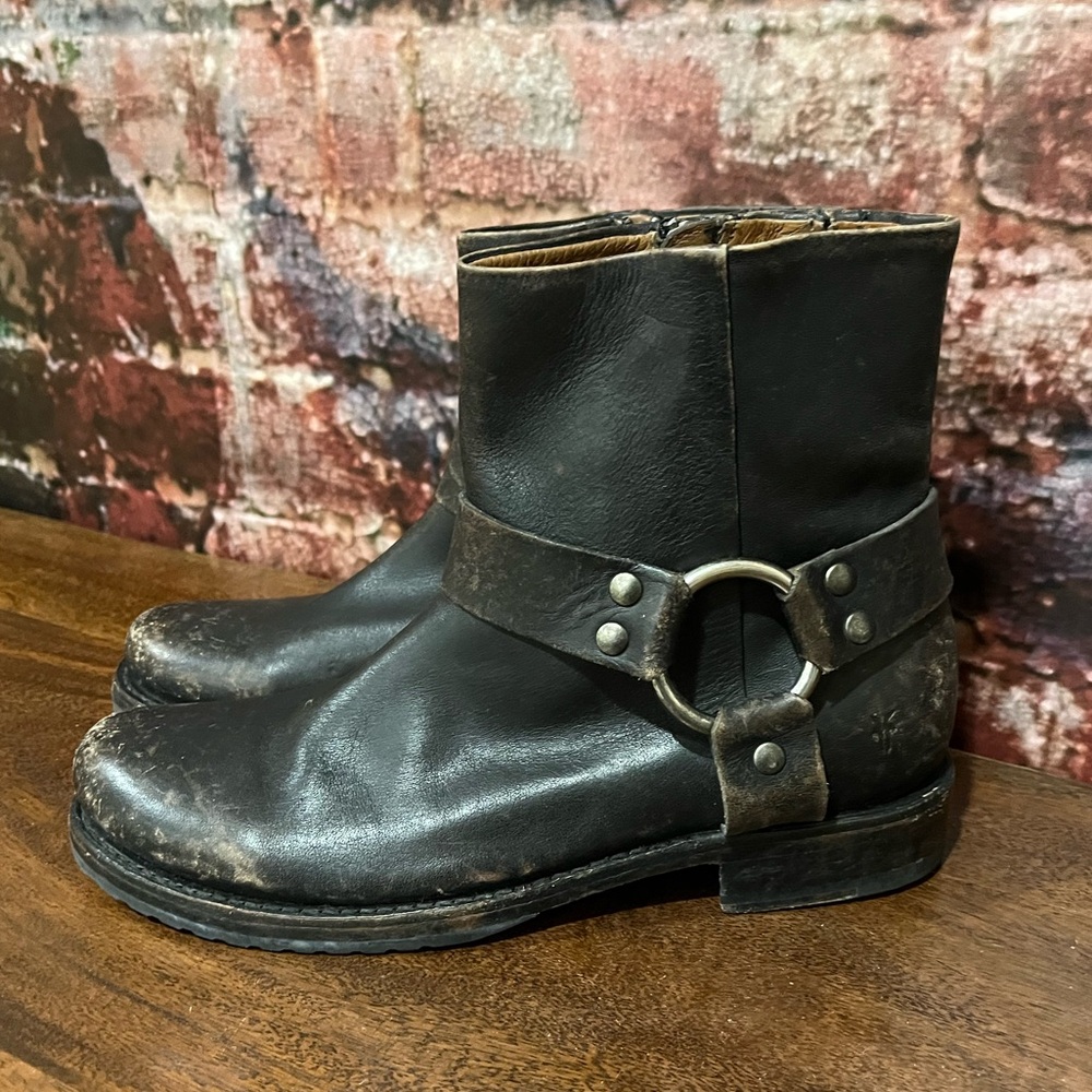 💠 NEW Frye HARNESS distress Antique look SIZE 7 boots - Picture 2 of 8
